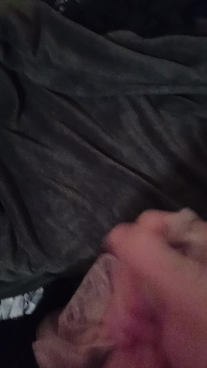 Cuminpanties22: Stříkání do kalhotek bývalé přítelkyně