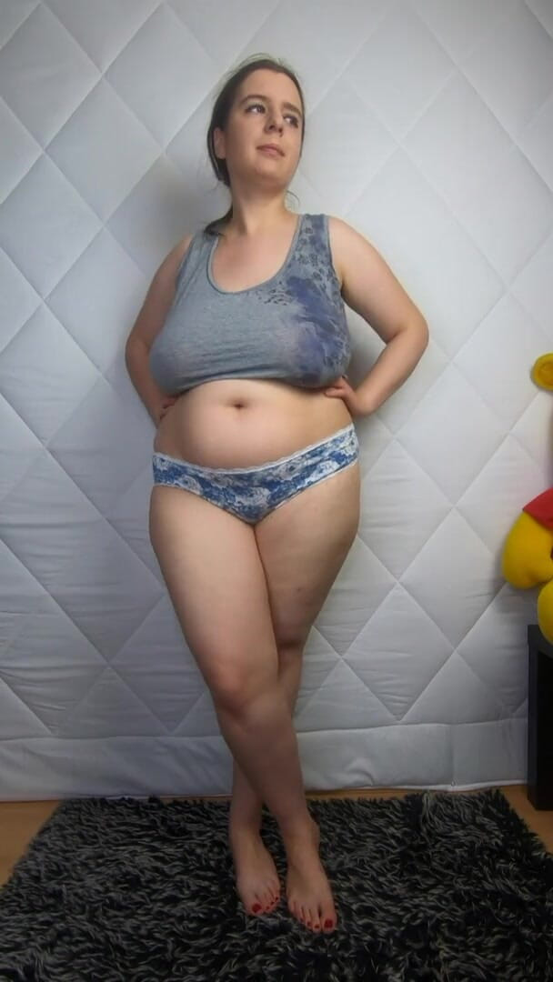 Lingerie Review: Külotu sansürsüz deniyor