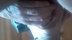 LauraOnHeels: Друге бачення MILF у капюшоні з нейлону, з зав'язаними очима скотчем, обличчям і спермою в роті