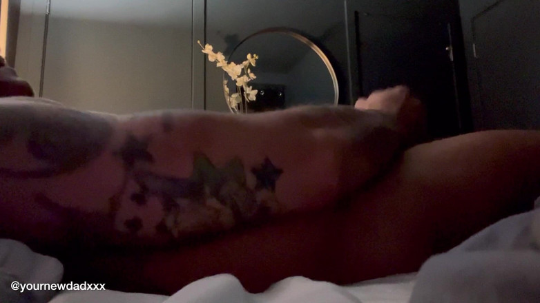 YourNewDadXXX: La hora de acostarse