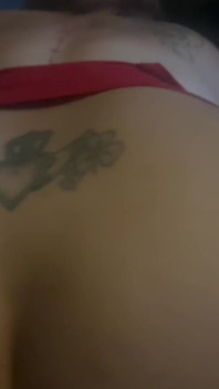 Matură sexy albă cu cur perfect Lotuss Queen sare în sus și în jos pe pulă mare și neagră