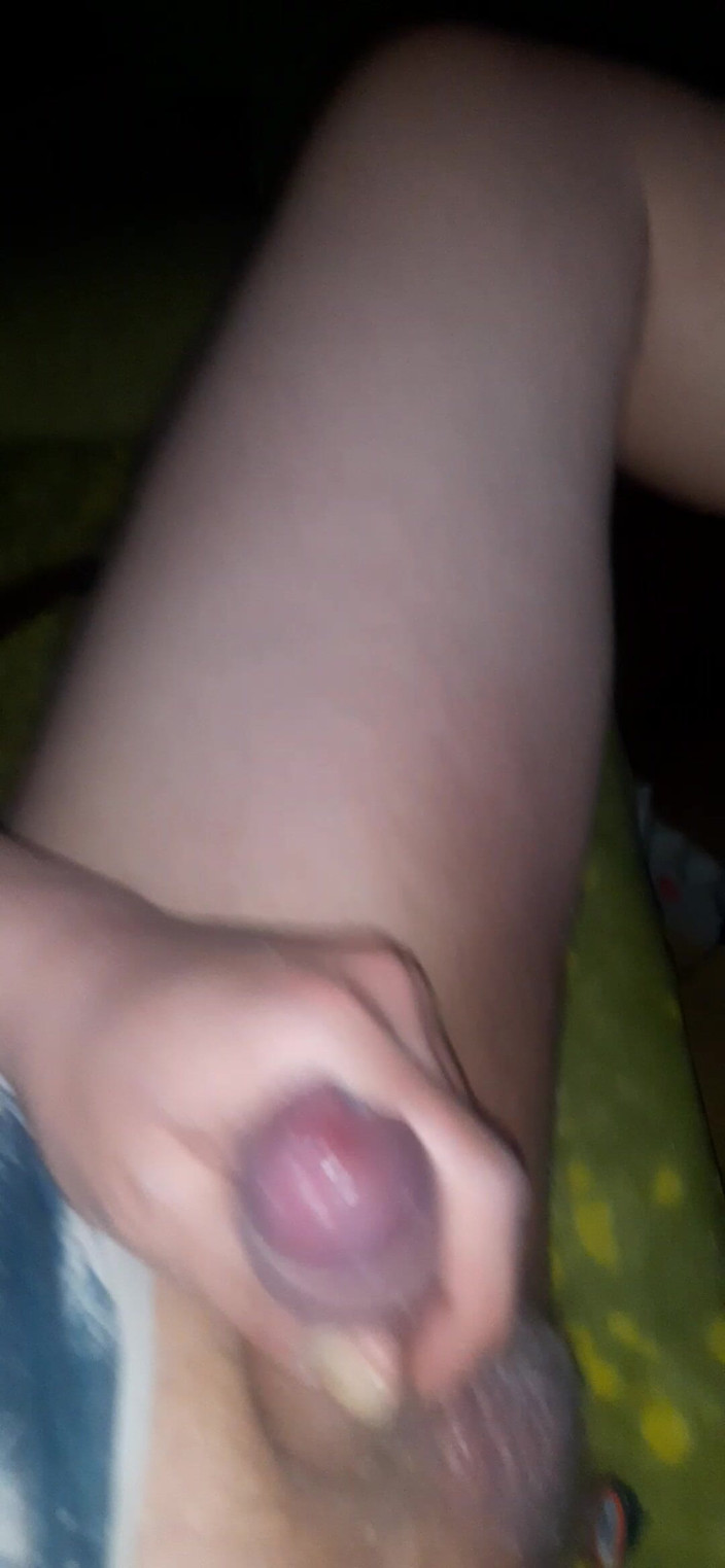 Triffeltom: Masturbating My Penis