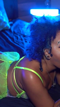 Little Bleu J Is a Ass Licking Slut for Artemisxxx