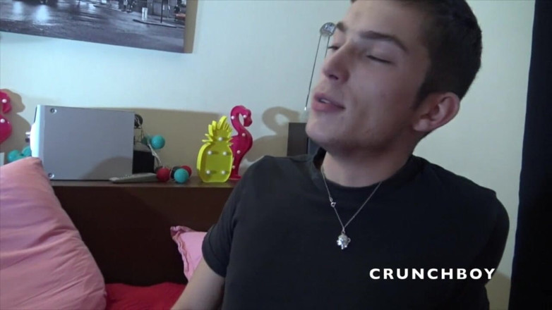 Jess Royan XXX: Jess fucked a sexy young straight boy curious in Paris