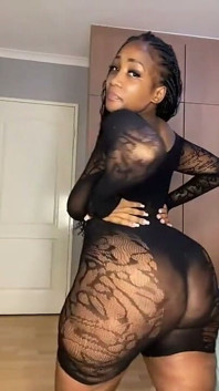 Awek montel memancut mani melancap & striptis