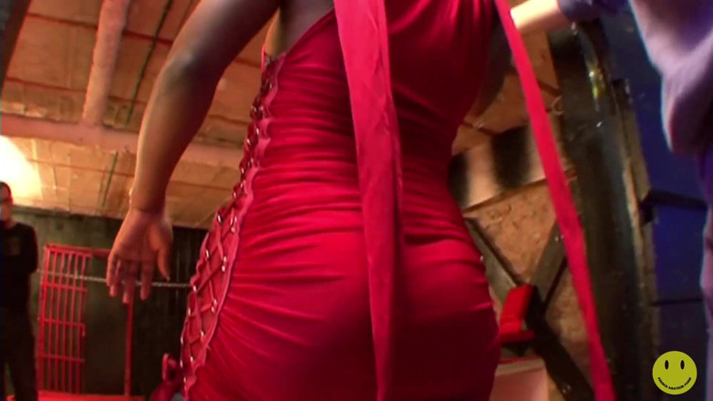 French Amateur Porn: Juliana Val in Fetish Orgy