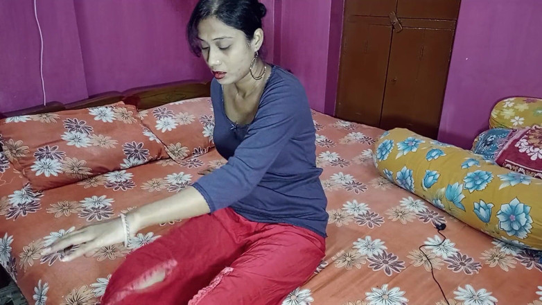 Bengali-coupel: 내 처녀 의붓여친을 따먹고 내 엉덩이가 우유로 가득 차게 될 때까지 그는 나에게 좋은 섹스를 포기하게 해