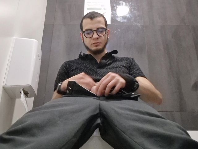 Pubblic Toilet Solo Guy Masturbation (Fit guy with big dick)