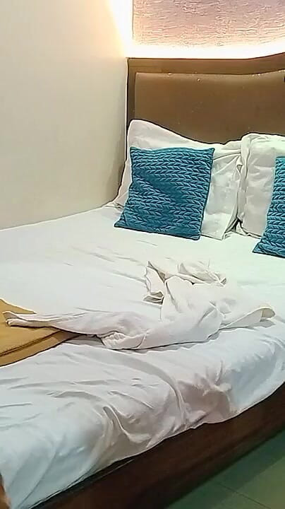 NikiRathod: Berkongkek Selepas 1 Bulan Bermula Dengan Blowjob