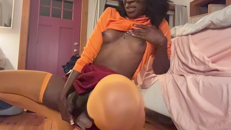 Vanniall: Vanniall dans le nom de Velma avec une grosse bite...