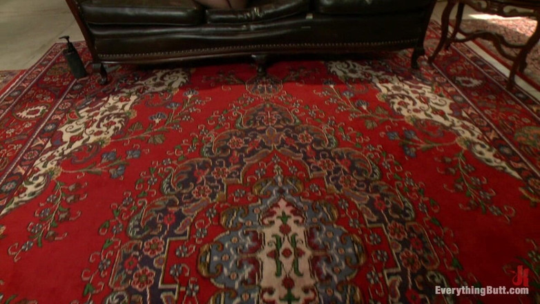 Everything Butt by Kink: Meregangkan Lubang Anita