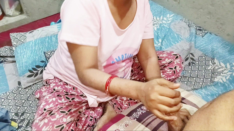 Sexy_girl_nehu: Indiana paffuta bhabhi ha succhiato il cazzo e si è fatta...