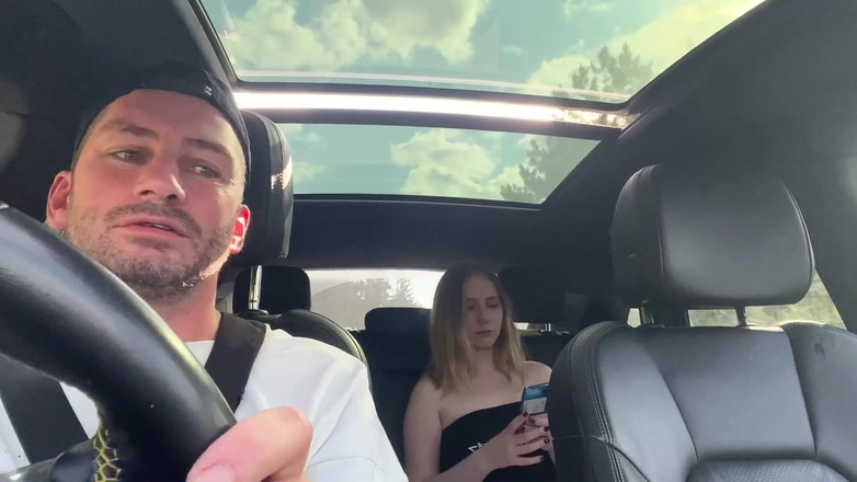 Mila Pie: Я позвонила таксисту с моей киской