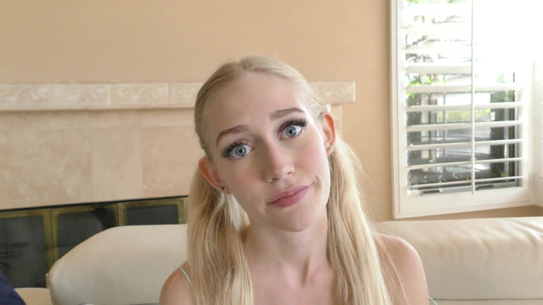 Perv Milfs n Teens: Emma Starletto' Parole Officer Meetings Are Just Get Out Of...