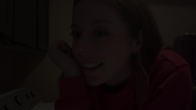 Nadia Foxx: Humping the Fuck Out of My Air Bnbs Dryer Until...
