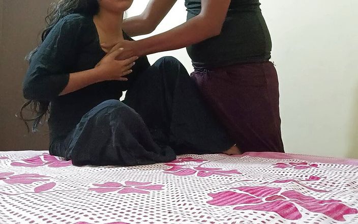Sakshi Pussy: Indische heiße desi-dorf-freundin muschi ficken mit freund auf badroom