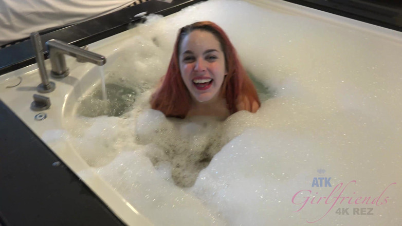 ATK Fans (Girlfriends): Amarna Looks so Cute Playing Around with the Bubbles, but...
