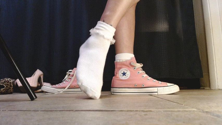White Ruffled Socks Pink Converse Sneakers Tease (Abby Anna) White Ruffled Socks Pink Converse Sneakers Tease (Abby Anna)