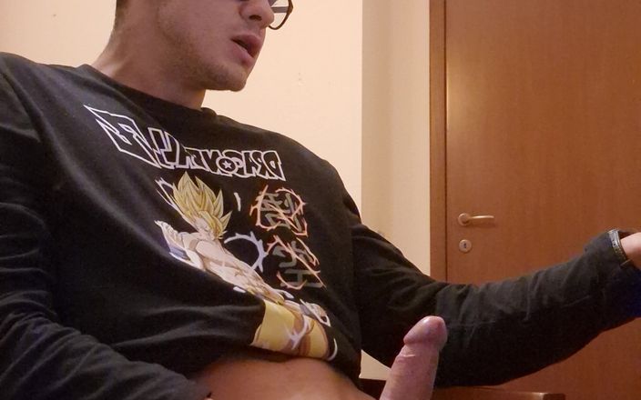 Fitguywithbigdick: Cumming Hard 10