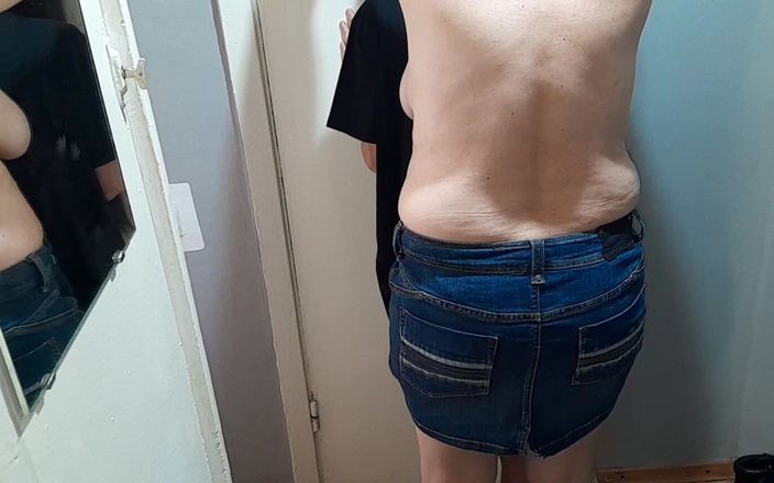 Lesbian-candys: レズビアンのガールフレンドのセックスに自慰行為をします