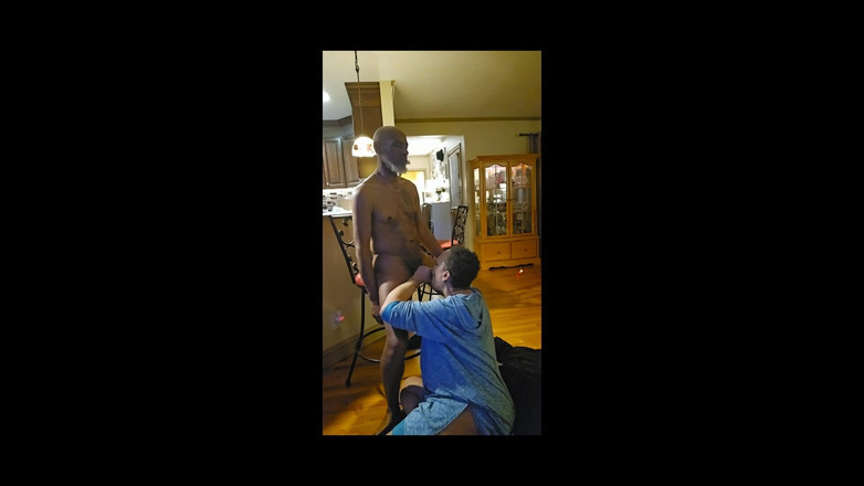 Lithium: 거실 바닥