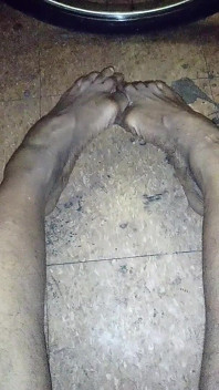 Very Nice Long Legs and Suckable Toes Foot Fetish