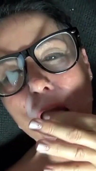 De perverse stiefzus. Liters sperma uit elk gaatje