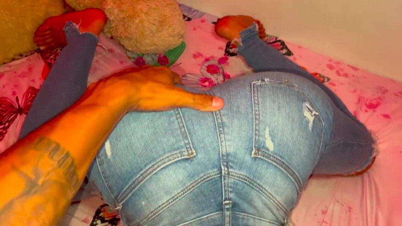 Alicia Trece: Jestem bardzo napalona, pozwól mi cię uwodzić, aby zjeść tego...