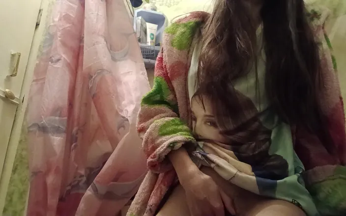 Lesbian-illusion: I Live with My Stepsister in the Same Room and...