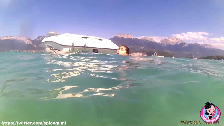 SpicyGum: June Liu / SpicyGum - navegando en un lago francés (sin porno)