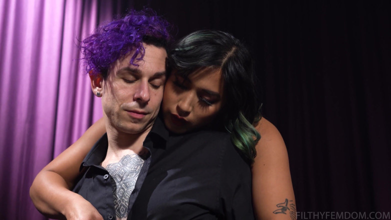 FilthyFemdom: Tatlı bayan fahişe Mia Little, Corbin Dallas