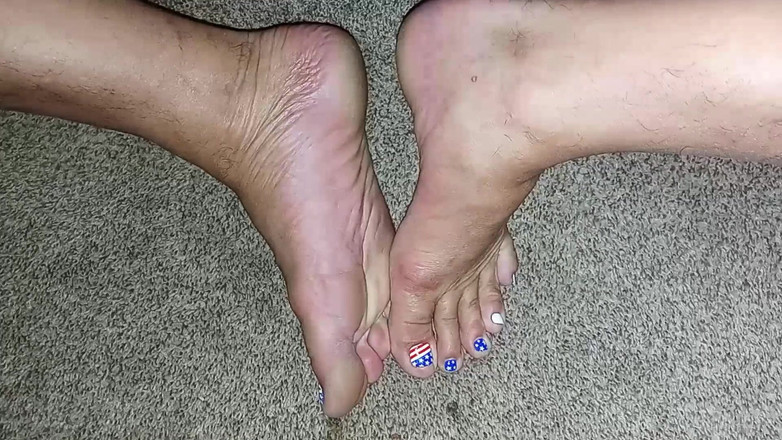 Midsouth Foot Fetish: Дрочить на дивані, демонструючи свої підошви