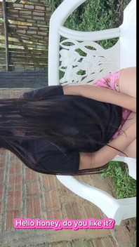 Yulieth Gomez Shows Her Pussy