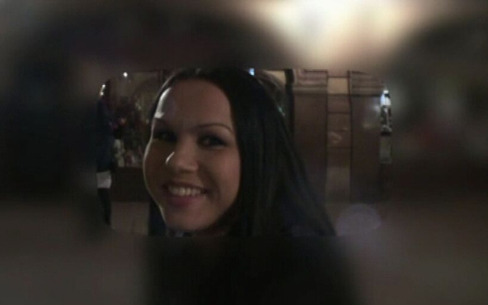 Lydia Privat: Memekku beda-beda tipis 2