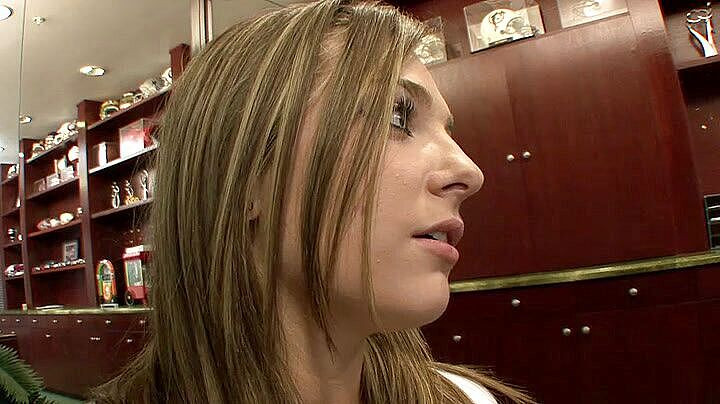 OLD X: Ma prawdziwego kutasa potwora