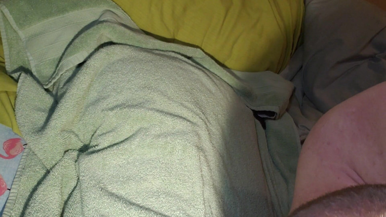 Charlieboy69: Глибокий заглот 2, величезний ділдо, частина 2