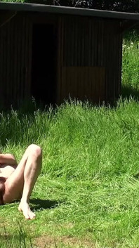 Amateur Mature Couple Fucks Outdoor in the Garden