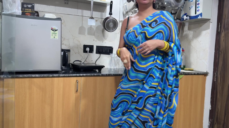 Hornycouple149: Stepson Is Addicted to Porn and Stepmom Uses Her Body...