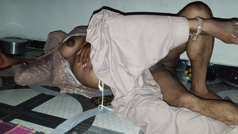 Bhabhi UP: Desi coppia