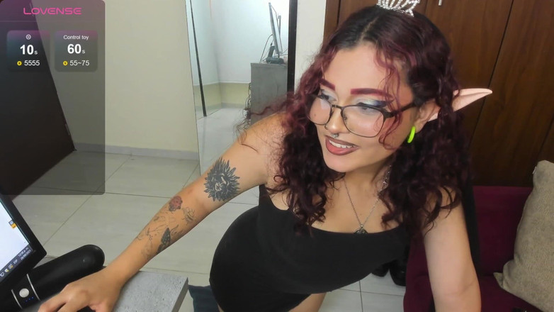 Deifilia Breener: Elfo Latina Sex-masturbation