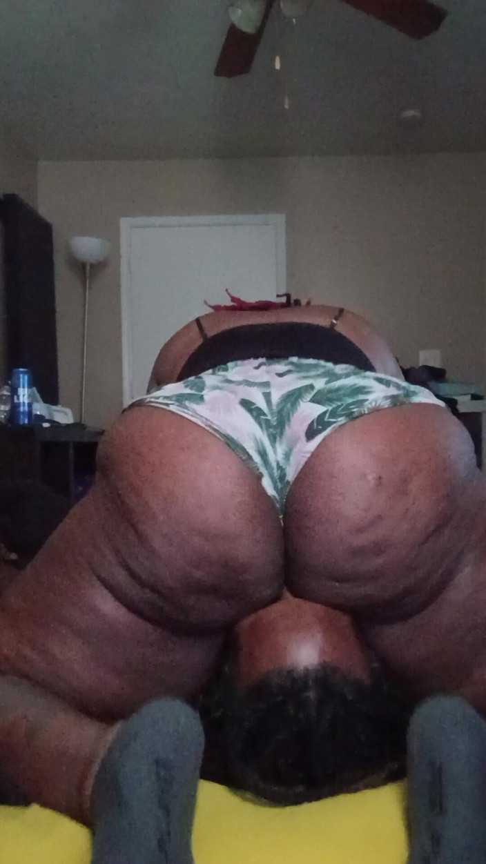 Camsandyams: Domina - Gesicht Von Reifer BBW Ebenholz-milf Gefickt