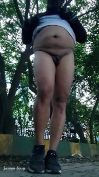 Jasmin Sissy buitenshuis plezier