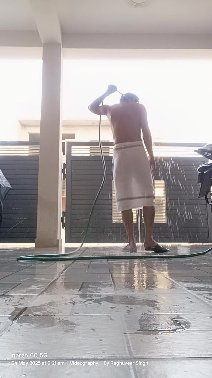 Rajasthani-old-lover: Indyjski ojczym cieszyć się prysznicem i pieprzyć ojczyma sąsiada