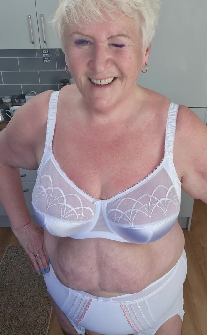 Uk Joolz: This kitchen work top is going to need some serious...