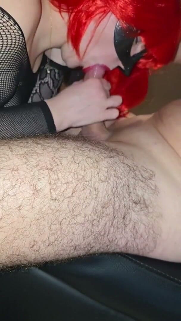 him_and_her33: Ik zuig mijn minnaar af in een liefdeskamer