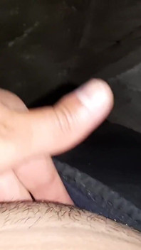 Ho sorpreso la mia vicina a masturbarsi nel bagno per strada e mi sono unita - illusione lesbica