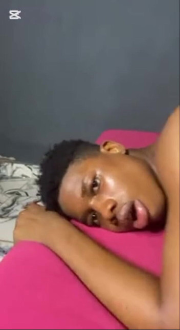 OliviaYoung19: Fiul vitreg al vecinilor mei