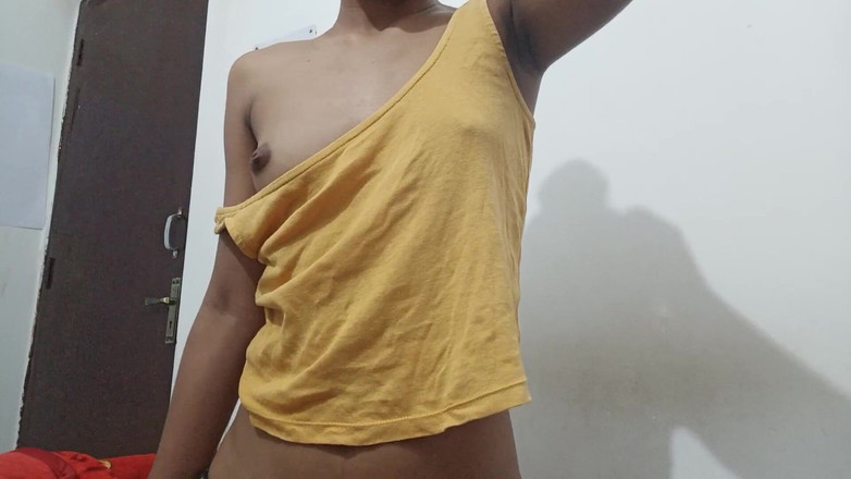 desigirl93: セクシーな女の子の車猫の指使い