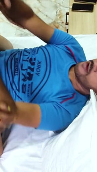 Makan air mani teman lelaki saya di hotel