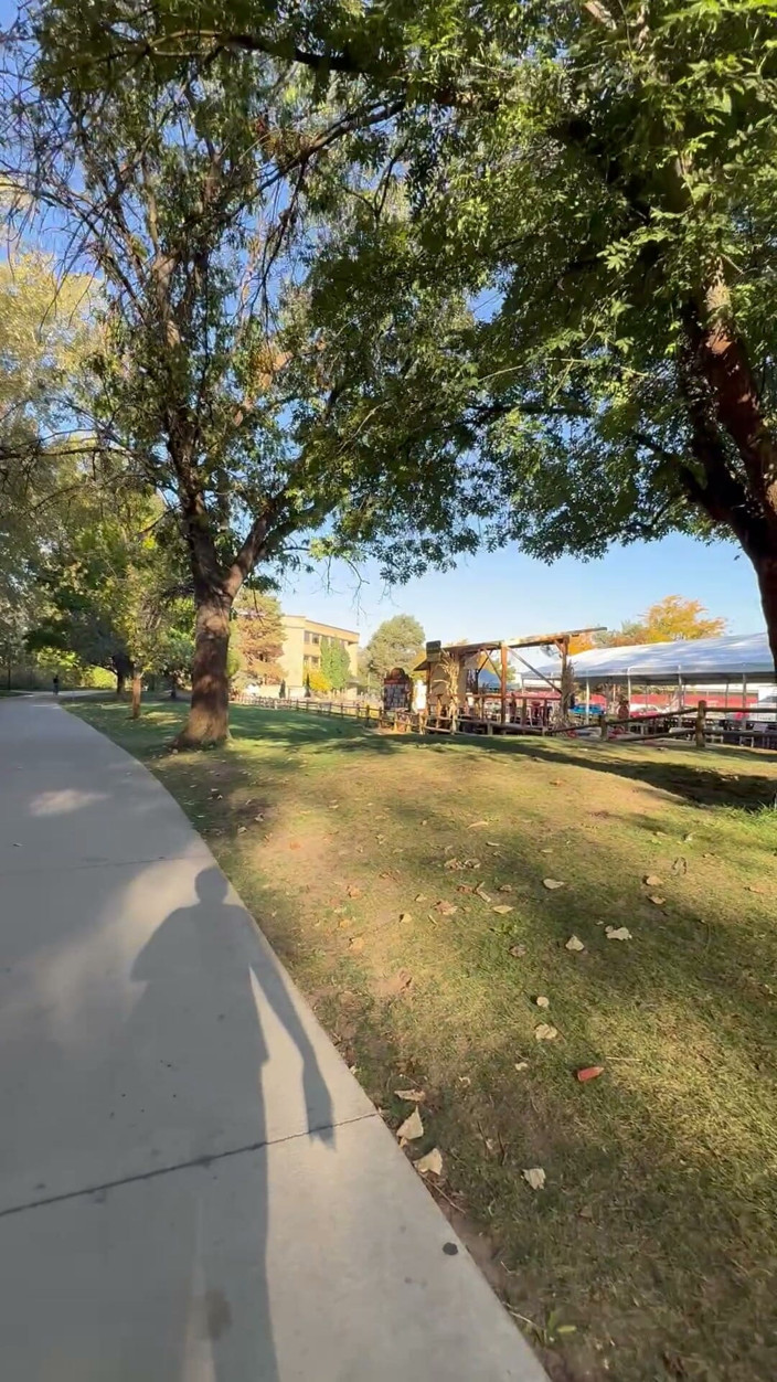 unemployedrobot: Публичная мастурбация Boise Idaho Greenbelt, велосипедная дорожка